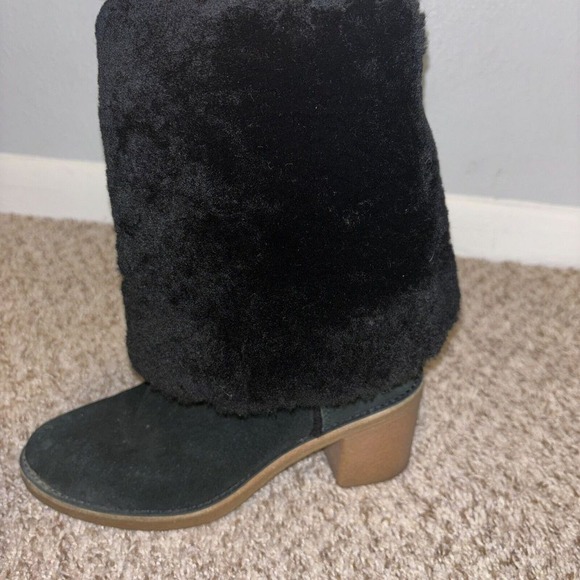 UGG Women Kasen Tall Waterproof Sheepskin Lined Black Suede Heel Boots size 7‎ - Picture 15 of 15